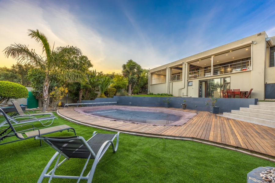 4 Bedroom Property for Sale in Loevenstein Western Cape